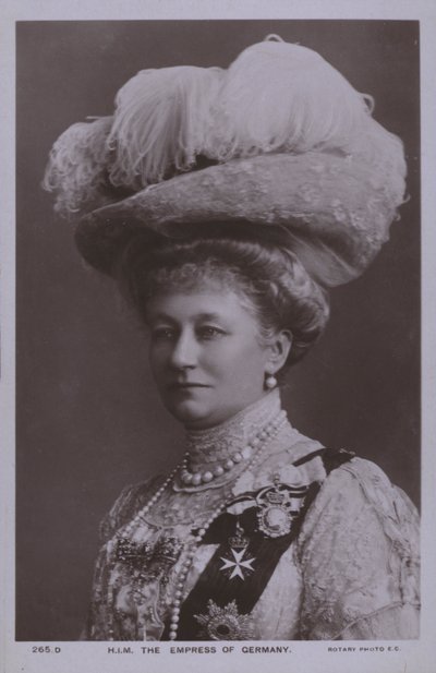 Augusta Victoria of Schleswig-Holstein, cesarzowa Niemiec i żona Wilhelma II (zdjęcie czarno-białe) autorstwa Photographer German