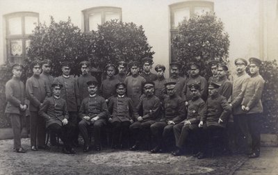 Grupa oficerów armii niemieckiej (zdjęcie czarno-białe) autorstwa Photographer German