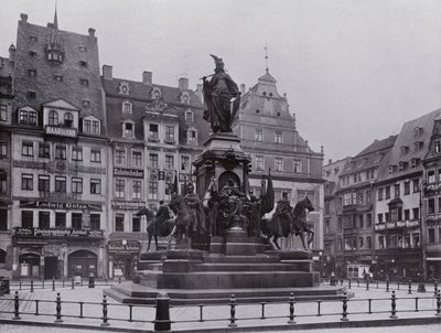 Lipsk: Pomnik Zwycięstwa (zdjęcie czarno-białe) autorstwa Photographer German