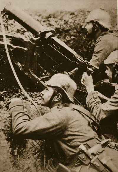 Karabin maszynowy z obsługą (zdjęcie w sepii) autorstwa Photographer German