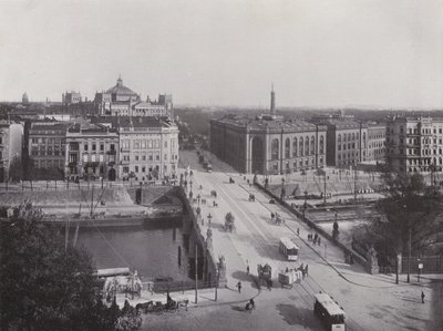 Most Moltke i budynek Sztabu Generalnego (zdjęcie czarno-białe) autorstwa Photographer German