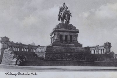 Pomnik cesarza Wilhelma I, Deutsches Eck, Koblenz, Niemcy (zdjęcie czarno-białe) autorstwa Photographer German