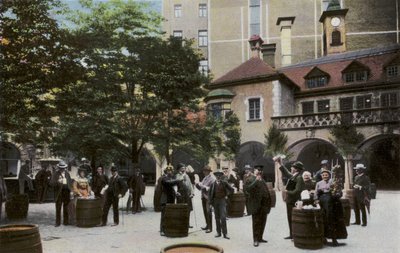 Monachium/Monachium: Konigl Hofbrauhaus, Hof (zdjęcie) autorstwa Photographer German