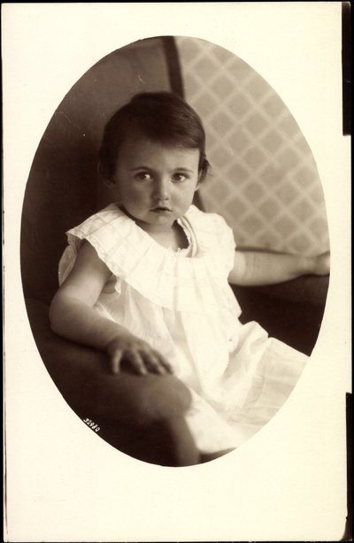 Passepartout Ak Księżniczka Hilda z Bawarii jako mała dziewczynka (zdjęcie czarno-białe) autorstwa Photographer German