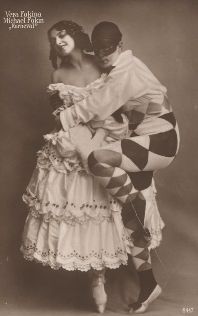 Rosyjscy tancerze baletowi Vera Fokina i Michel Fokine w Carnaval, ok. 1910 (zdjęcie czarno-białe) autorstwa Photographer German