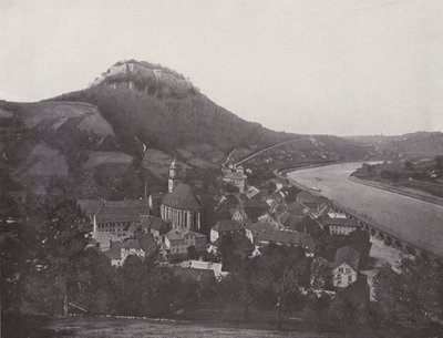 Miasto i twierdza Königstein (zdjęcie czarno-białe) autorstwa Photographer German