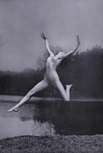 Ciało piękne, kultura fizyczna dla kobiet (zdjęcie czarno-białe) autorstwa Photographer German