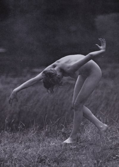 Ciało piękne, kultura fizyczna dla kobiet (zdjęcie czarno-białe) autorstwa Photographer German