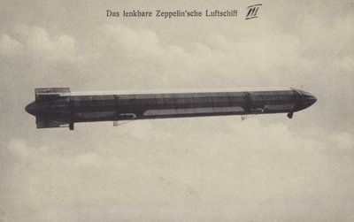 Zeppelin LZ III w locie (zdjęcie czarno-białe) autorstwa Photographer German