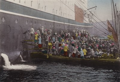 Japonia, ok. 1912: Nawęglanie na statku w porcie Nagasaki (zdjęcie) autorstwa Photographer Japanese
