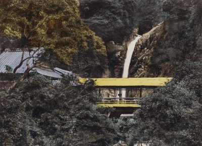Japonia, ok. 1912: Wodospad Nunobiki ma 43 stopy wysokości, miasto Kobe otrzymuje wodę z tej jesieni, Kobe (zdjęcie) autorstwa Photographer Japanese