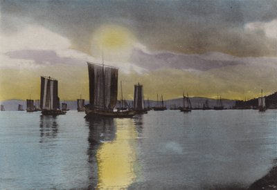 Japonia, ok. 1912: Zachód słońca, wybrzeże Akashi (zdjęcie) autorstwa Photographer Japanese
