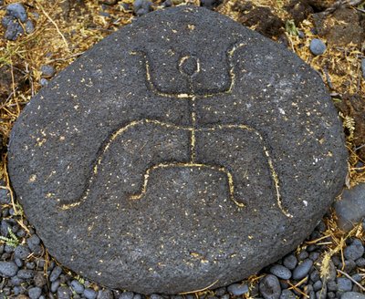 Grawerowanie kamienia, Okręg Archeologiczny Puako Petroglyph, Wyspa Hawaje, Stany Zjednoczone autorstwa Blaise Nicolas Le Sueur