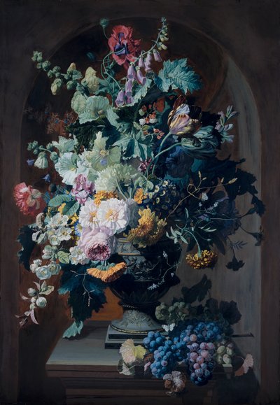 Wazon z kwiatami z mimozami i wazon z kwiatami z kiścią winogron (para) autorstwa Pierre Adrien Chabal Dussurgey