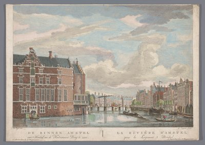 Widok na Halvemaansbrug nad Amstel w Amsterdamie Binnen Amstel van 