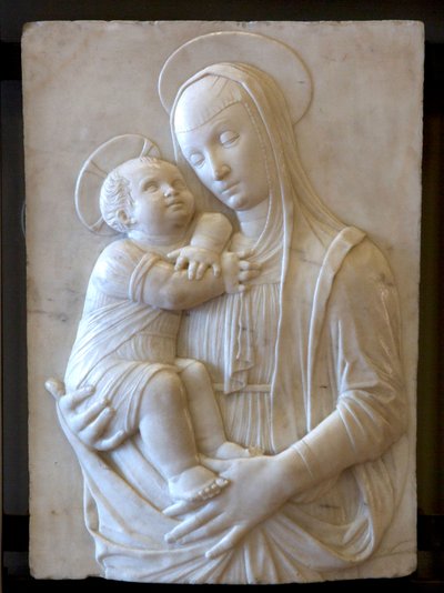 Dziewica z Dzieciątkiem (marmur) autorstwa Pietro Lombardo