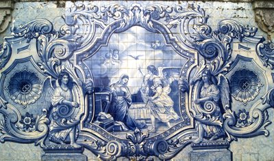 Panel dekoracyjny przedstawiający Zwiastowanie, Lamego, Portugalia. 1738 (płytki ceramiczne) autorstwa Portuguese School