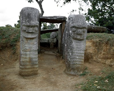 Megalityczna rzeźba kariatyd zoomorficznych autorstwa Pre Columbian Pre Columbian