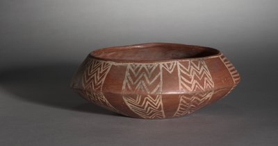 Biała miska krzyżowa z żółwiem i słońcem, ok. 4000-3400 pne autorstwa Predynastic Period Egyptian