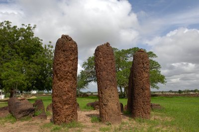 Prehistoria: Megalityczny krąg kamieni z Wassu w Gambii (foto) autorstwa Prehistoric Prehistoric
