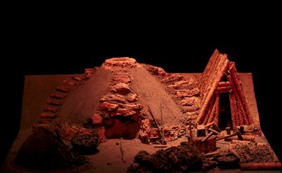Prehistoria: odtworzenie kuźni z epoki żelaza. Saint Germain en Laye, Muzeum Starożytności autorstwa Prehistoric Prehistoric