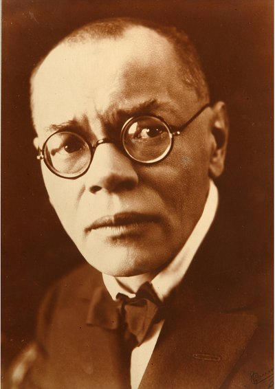 Portret z zewnątrz Aleksiej Michajłowicz Remizow (Aleksiej, Aleksiej) (1877-1957). Fotograf Petr Iwanowicz Szumow (1872-1936) autorstwa Pyotr Ivanovich Shumov