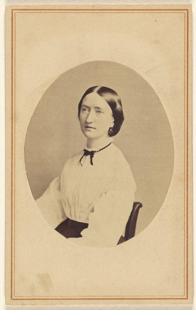 [Niezidentyfikowana kobieta, siedząca]. autorstwa R. A. Lord