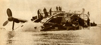 Utrata H.M.S. Gladiator, 1908, 1933. autorstwa R. Norton