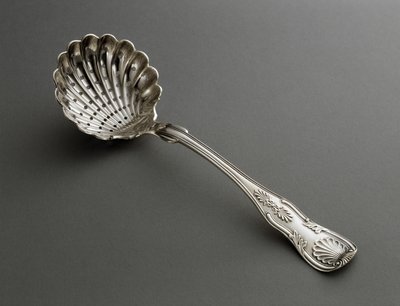 Chochla przebita, ok. 1825-1846 (srebrny) autorstwa R. and W. Wilson
