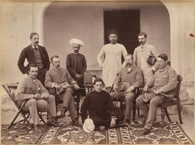 Urzędnicy cywilni w Jhansi, recto autorstwa Raja Deen Dayal