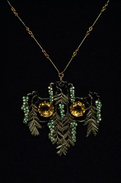 Art Nouveau: naszyjnik ze złota, topazów i emalii. Pracownia Rene Lalique. 1900 Parma, kolekcja prywatna autorstwa Rene Jules Lalique