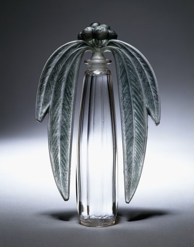 Bouchon Eucalyptus, nr 507, c.1919 (szkło bezbarwne, matowe i witrażowe) autorstwa Rene Jules Lalique