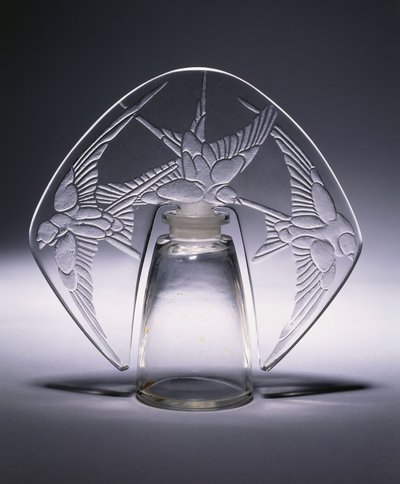 Bouchon Trois Hirondelles nr 496, ok.1920 (szkło przezroczyste i matowe) autorstwa Rene Jules Lalique