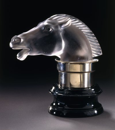 Epsom, ok. 1928 (przezroczyste szkło matowe) autorstwa Rene Jules Lalique