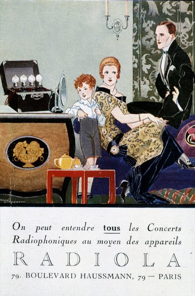 Radio Radio Radio Pocztówka reklamowa (TSF): „” Wszystkie koncerty radiowe można usłyszeć za pomocą urządzeń Radiola”. sd. ok. 1919. Ilustracja Rene Vincent, vel Rene Mael (1879-1936). autorstwa Rene Vincent