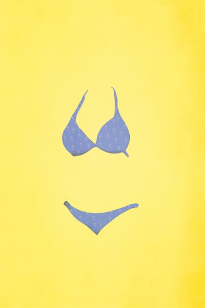 Bikini Front, 2022 (w wersji cyfrowej) autorstwa Roberta Murray