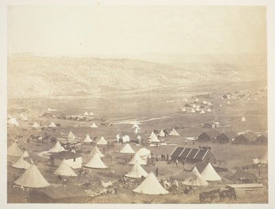 Obóz kawalerii, patrząc w kierunku Kadikoi autorstwa Roger Fenton