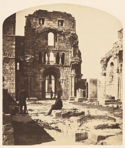Wnętrze, klasztor Lindisfarne, zachodni kraniec autorstwa Roger Fenton