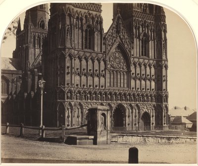 Katedra Lichfield od północnego zachodu autorstwa Roger Fenton