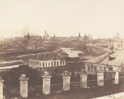 Moskwa, Kreml w oddali, 1852. autorstwa Roger Fenton