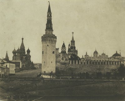 Południowy Front Kremla od Starego Mostu, 1852 r. autorstwa Roger Fenton