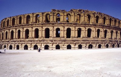 Amfiteatr El-Djem (Tunezja). autorstwa Roman