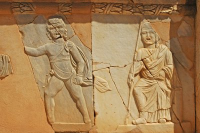 Płaskorzeźby na proscenium teatru rzymskiego, Sabratha, Libia, II wne autorstwa Roman