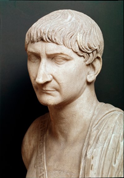 Popiersie cesarza Trajana detal (rzeźba w marmurze) autorstwa Roman
