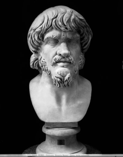 Popiersie jeńca więźnia (marmur) autorstwa Roman