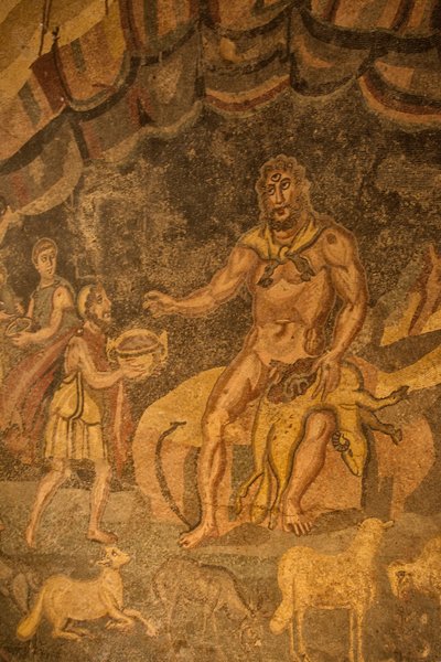 Mozaika podłogowa Cyklop, Villa Romana del Casale, Piazza Armerina, Sycylia, Włochy (zdjęcie) autorstwa Roman