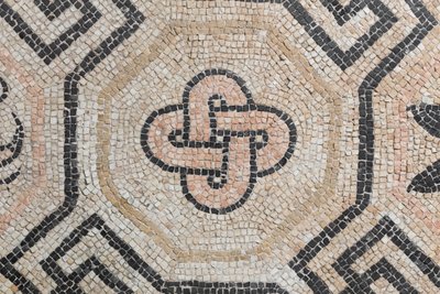 Geometryczny wzór z domus Via san Rocchino, II wiek n.e. (mozaika) autorstwa Roman