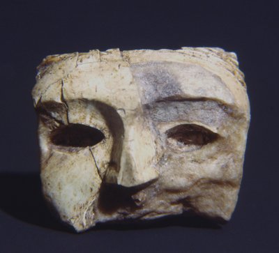 Maska ludzka, z grobowca Bernardiniego di Palestrina autorstwa Roman