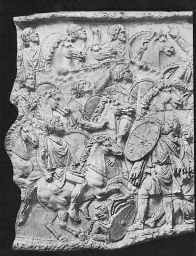 Lusius Quietus dowodzący kawalerią mauretańską, odlew zaczerpnięty z kolumny Trajansa, 110-113 AD (tynk) autorstwa Roman