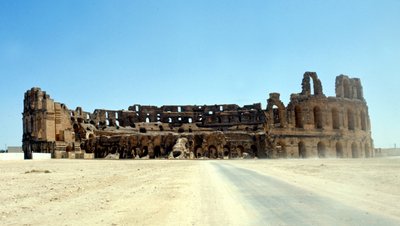 Rzymskie Koloseum w El-Djem, Tunezja. autorstwa Roman